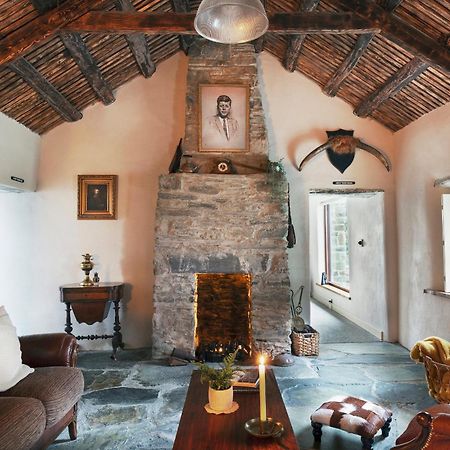 Secluded Thatched Cottage, Near Beaches & Hill Walking Rashenny Extérieur photo