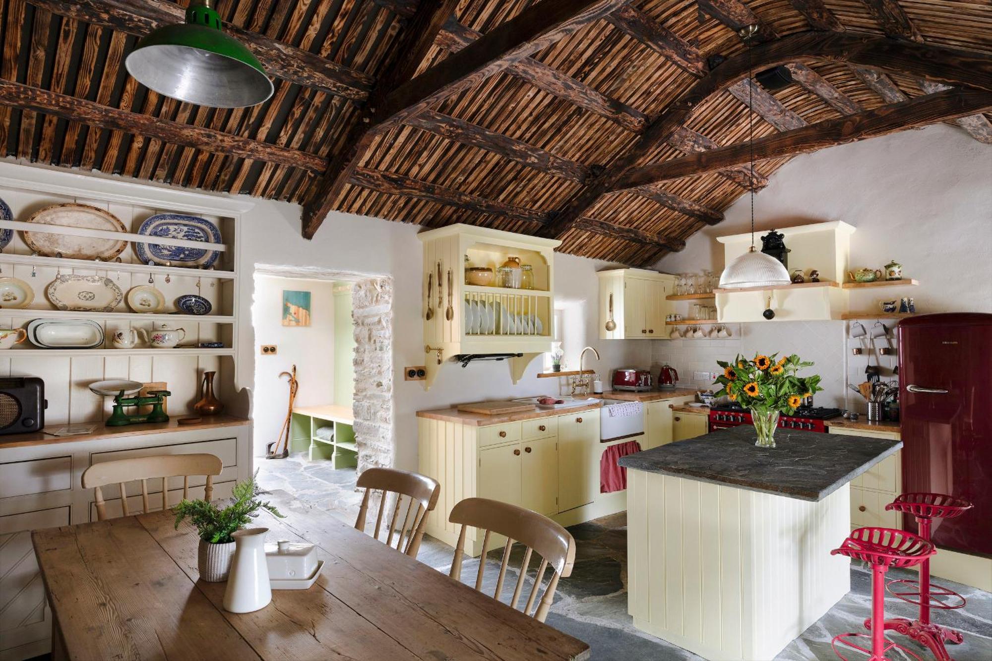 Secluded Thatched Cottage, Near Beaches & Hill Walking Rashenny Extérieur photo