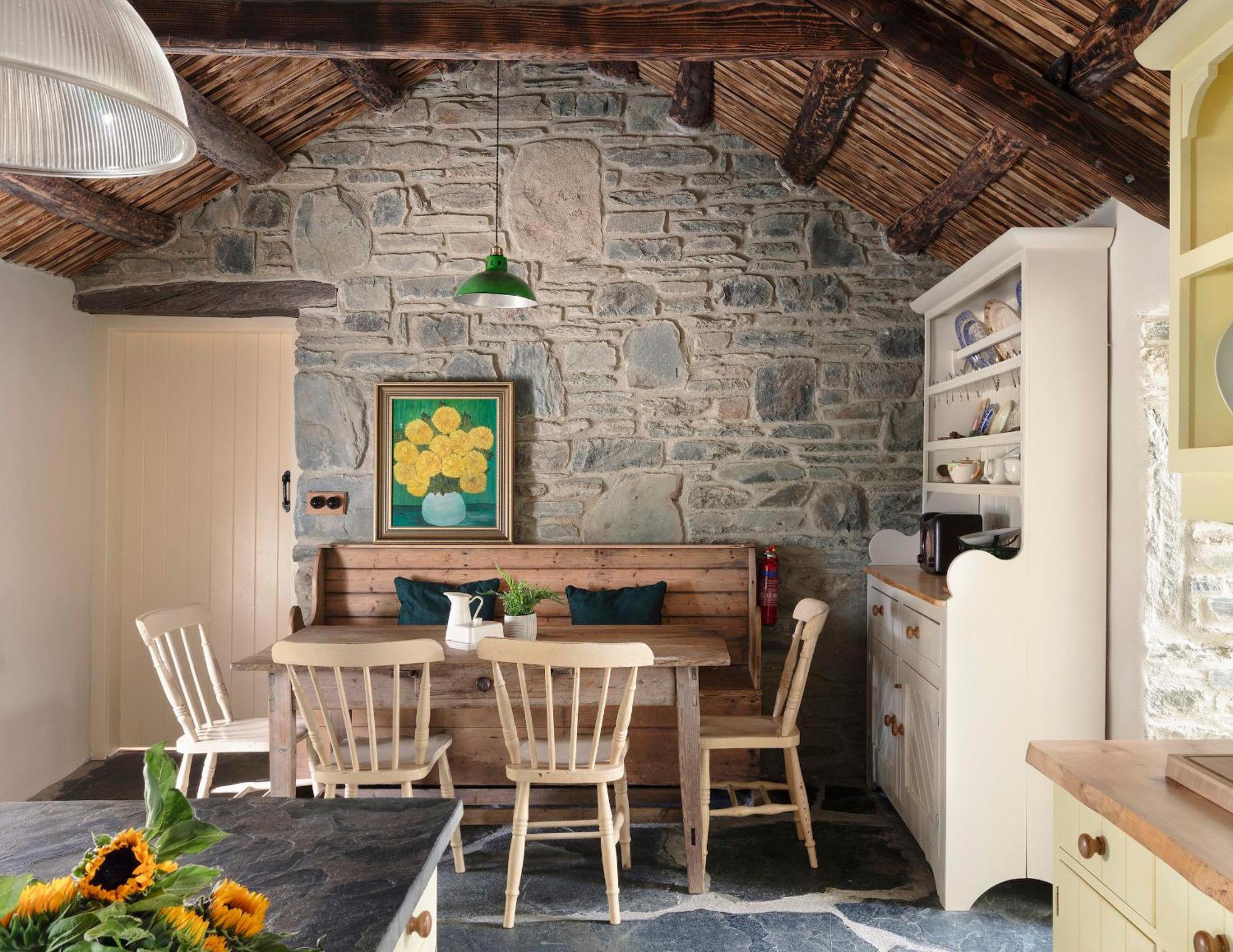 Secluded Thatched Cottage, Near Beaches & Hill Walking Rashenny Extérieur photo